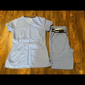 Greys Anatomy scrub set light blue size small